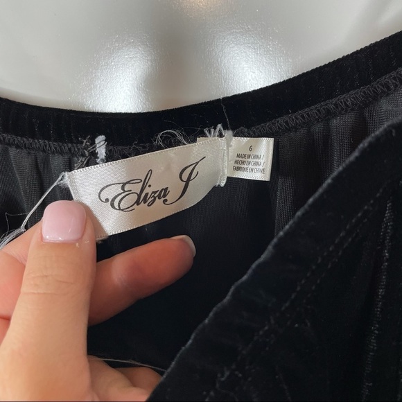 Eliza J Velvet Mini Dress HAS FLAWS - Picture 3 of 5